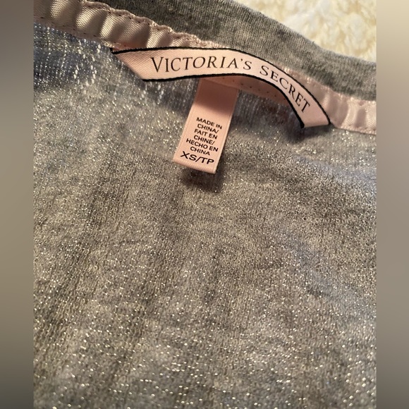 Victorias Secret XS shimmery lounge Henley - Picture 3 of 5